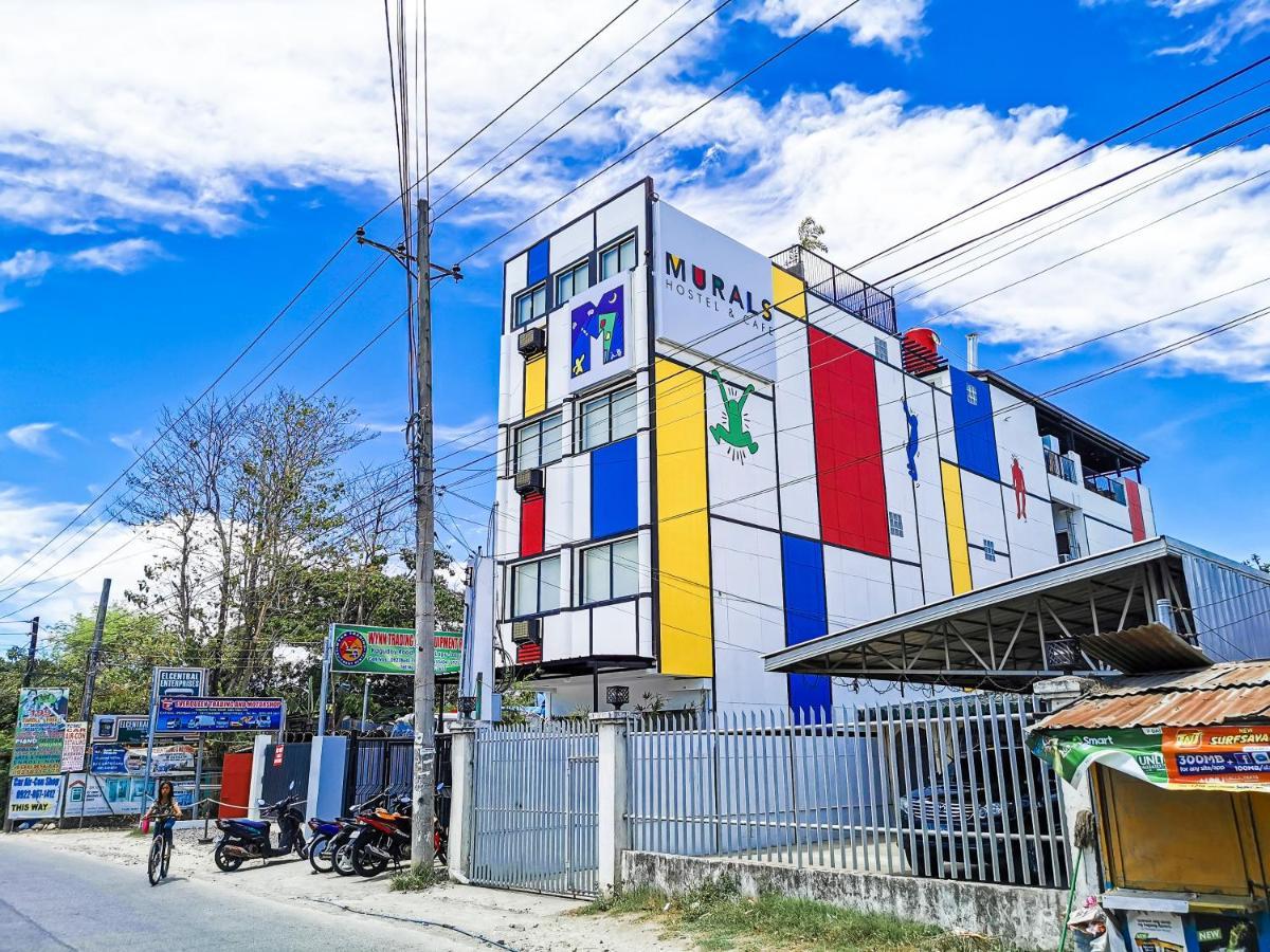 Murals Mactan Hostel Lapu-Lapu City Exterior photo